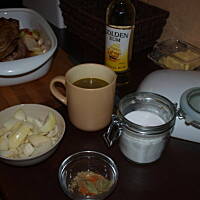 Schab z dzika z jarzynami i rumem