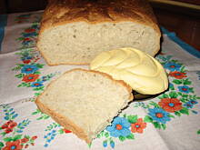 Fot. janeczka669, Chleb wyrabiany na stolnicy