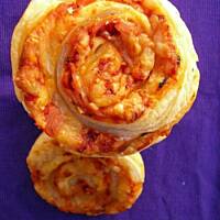 Francuskie ślimaki z serem i szynką