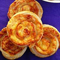 Francuskie ślimaki z serem i szynką