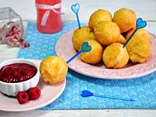 Fot. MIENTA, Waniliowe pączusie z malinami