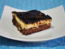 Fot. MIENTA, pomarańczowy sernik na kruchym cieście