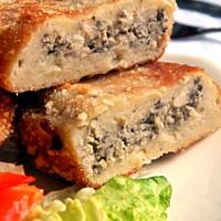 Kotlety ziemniaczane z mięsem i pieczarkami