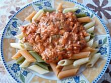 Fot. Anna Z, Makaron penne z sosem łososiowo-pomidorowym