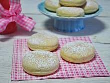 Fot. MIENTA, Pieczone pączki z czekoladą