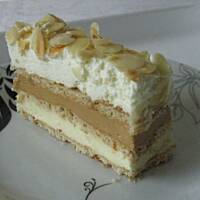 Karmelowy migdałowiec