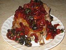 Fot. Sylstyna, Golonka indycza na parze z suszoną papryką i suszonymi kiszonymi ogórkami