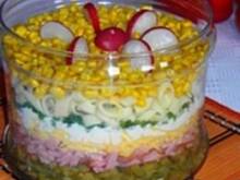 Fot. danad, WARSTWOWA SAŁATKA Z MAKARONEM, SEREM, SOSEM CZOSNKOWYM I NIE TYLKO...