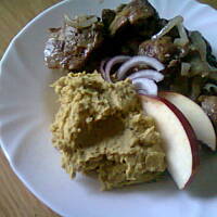 Wątróbka z puree groszkowym