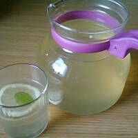 napój imbirowo cytrynowy na przeziębienie