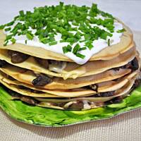 Naleśnikowy torcik pieczarkowy