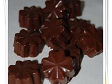 Fot. Olciaa, czekoladki z chrupiącym  nadzieniem malinowym