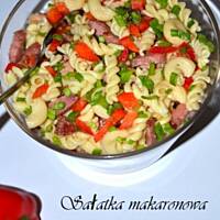 Sałatka makaronowa z boczkiem