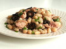 Fot. Barb82, Sałatka z białą fasolką i tuńczykiem