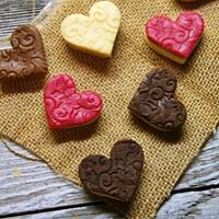 Ciasteczka serduszka z czekoladą plastyczną