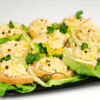 Słoneczna pasta kanapkowa z wędzonej makreli