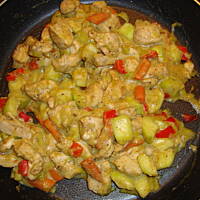 Kurczak z warzywami i ryżem