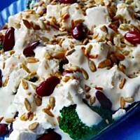 Sałatka brokułowa z fasolą