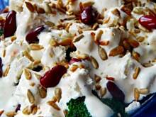 Fot. Mloda, Sałatka brokułowa z fasolą