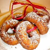 Karnawałowe oponki serowe