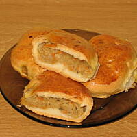 Pierogi pieczone z ziemniakami i kaszą gryczaną  lub z kapustą ( kartoflaki lub kapuśniaki )