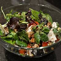 Sałatka z kozim serem