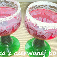 Nalewka z czerwonej porzeczki