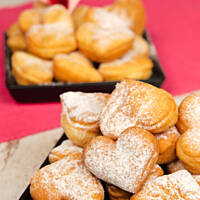 Smażone serduszka walentynkowe