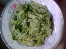 Fot. truebowitch, Pappardelle w sosie śmietanowo-szpinakowo-pieczarkowym