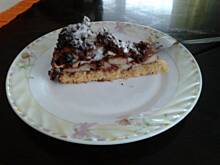 Fot. katarina21, Kruche ciasto z bananami, czekoladowym budyniem i pianą z białek