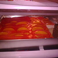 Udawany sernik na zimno z owocami