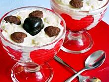 Fot. Mloda, Deser walentynkowy z wiśniami w likierze