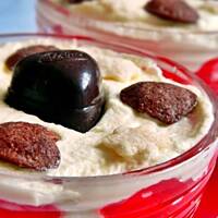 Deser walentynkowy z wiśniami w likierze