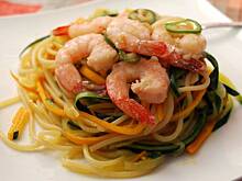 Fot. katy12, Makaronowo-warzywne spaghetti z pikantnymi krewetkami