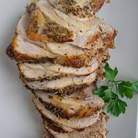 Ziołowa pieczeń z szynki z kuminem i wędzoną papryką