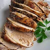 Ziołowa pieczeń z szynki z kuminem i wędzoną papryką