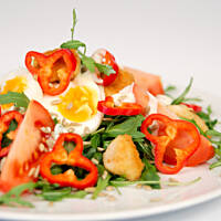 Sałatka wielkanocna z rukolą