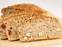 Fot. Wkn, Chleb baton bakaliowo ziarenkowy