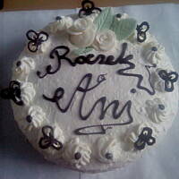 Tort budyniowo – chałowo – śmietanowy