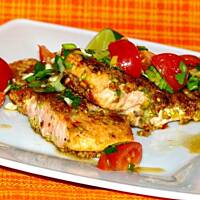 Orzechowy pstrąg z pyszna salsą