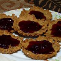 Babeczki pełnoziarniste z konfiturą żurawinową