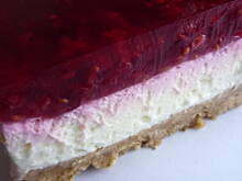 Fot. jacqueline, cytrynowo-malinowy sernik na zimno