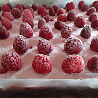 Bardzprosste i pyszne ciasto z masą malinową