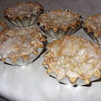 Kruche babeczki z bezą "a la mini pleśniaczki"