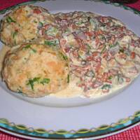 SoS śMiEtAnOwY z KuReK (Schwammerlsauce)