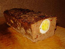 Fot. Jagoda Fioletowa, Pieczeń z mięsa mielonego z suszonymi pomidorami