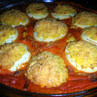 Jajka zapiekane w pomidorowym sosie