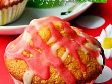 Fot. Mloda, Muffiny cytrynowe z dżemem malinowym