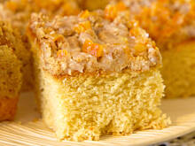 Fot. Wkn, Drożdżówka zaparzana z kruszonką i lukrem