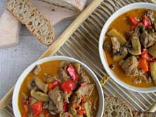 Fot. olusia23, Gulasz indyczy z warzywami i pieczarkami